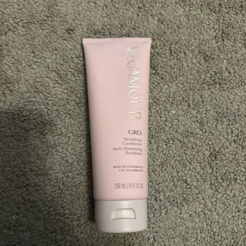 Vegamour Pink Revitalizing Conditioner